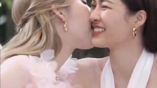 LingOrm kiss during the event