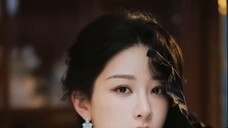 Hehehe, no hehe, the rookie Yang Zi danced the Tik Tok dance, she was so busy that she didn't get th
