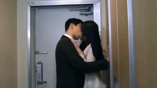 Korean drama kiss scene soundtrack, kissing from the moment the door opens