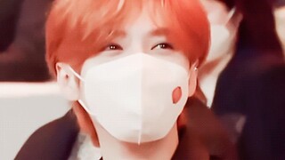 Đêm Weibo | Các sao nam khác mặt lạnh tanh, sao lại ngọt ngào thế?