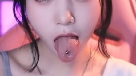 Khuyên lưỡi