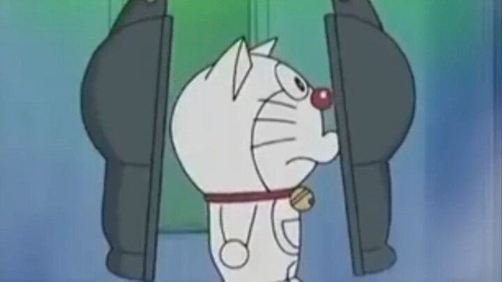 replika robot doraemon