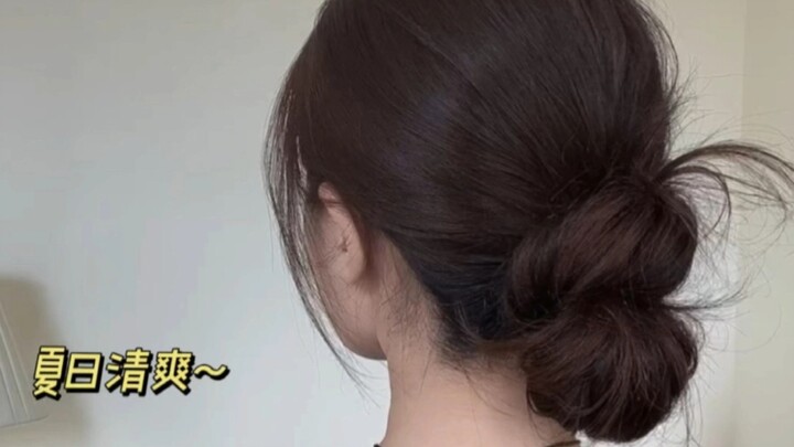 1️⃣ شكل كعكة مهملة على الطريقة الكورية في 15 ثانية باستخدام رابط شعر واحد فقط | ضروري للذهاب إلى الع