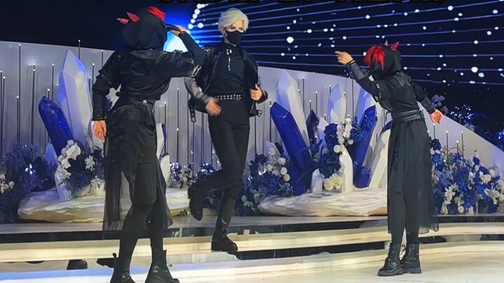 สาว COS Qin Che จาก 177 เต้นได้หล่อขนาดไหน TVXQ "The Way You Are" 9.6 พรีวิวเวที Wuhan Deep Space O