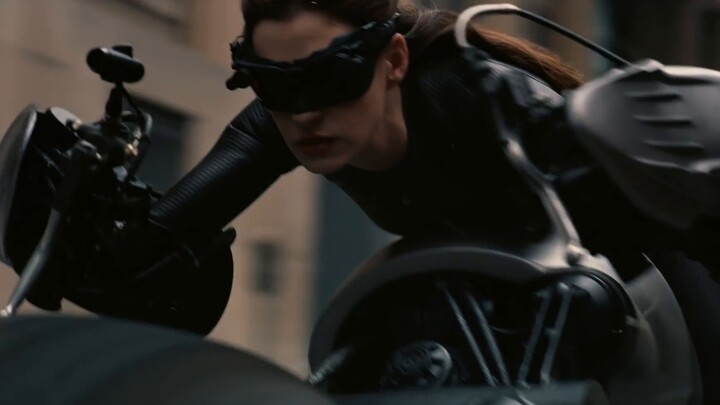 Film dan Drama|The Dark Knight-Siapa Tak Ingin Sepeda Motor Batman?