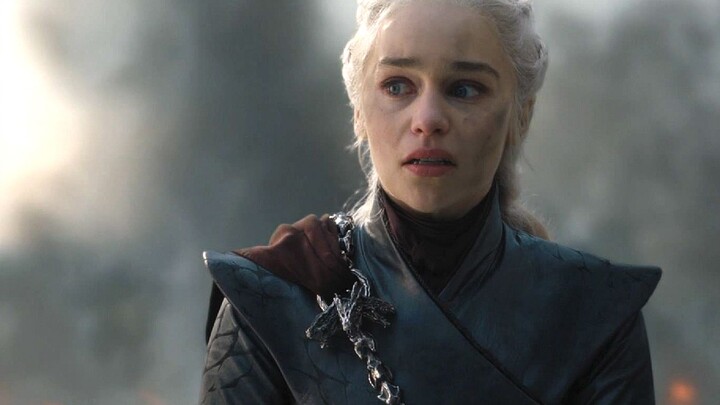 女王瑟曦简直太坏了，不断挑战丹妮莉丝的软肋，结果赢的却是布兰