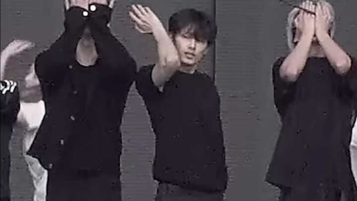 Ruang Latihan Fokus丨MAESTRO kucing kecil serba hitam 240503 Wen Junhui