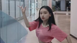 Cover tari "Play" Kim Chungha (Bagian 1) [Cover tari amatir hanya untuk hiburan]