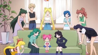 Perbandingan PV & komik animasi "Sailor Moon cosmos".