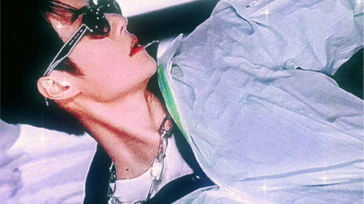 يا مرور، بس أسأل: مين هذي الرقصة الجديدة في K-pop؟ واه كم هي رائعة ووسيمة!!!