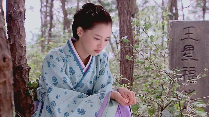 Di masa ini, Xin Zhilei seperti patung Buddha dalam air jernih.