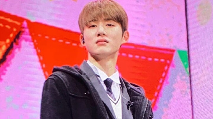 Kim Hanbin's concert cover dance of girl group choreography: Nxde/Illusion/FEARLESS and keep me up