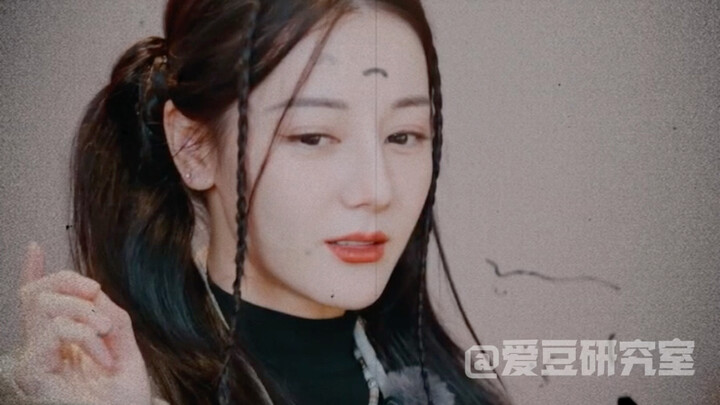 Kalimat "Selamat Tahun Baru" dari Dora ini adalah semacam penyelamatan bagi Reba, ya!