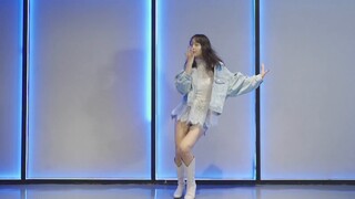 Phong cách ngọt ngào và mát mẻ thách thức chú ngựa hoang nhỏ [Erin Goose] Kim Hyun-A｜Tôi không mát m