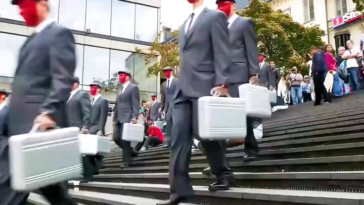 ما هو نوع السبب الغريب للوفاة الذي يمكن أن يجعل الجسم يطفو في الهواء؟