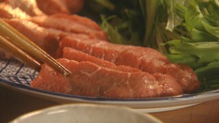 Para pengunjung pria memandang rendah hot pot, jadi sang dewi memasak secara pribadi memasak hot pot