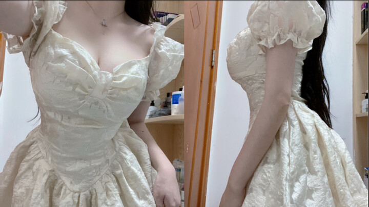 160｜85E Say goodbye to summer with this pure dress