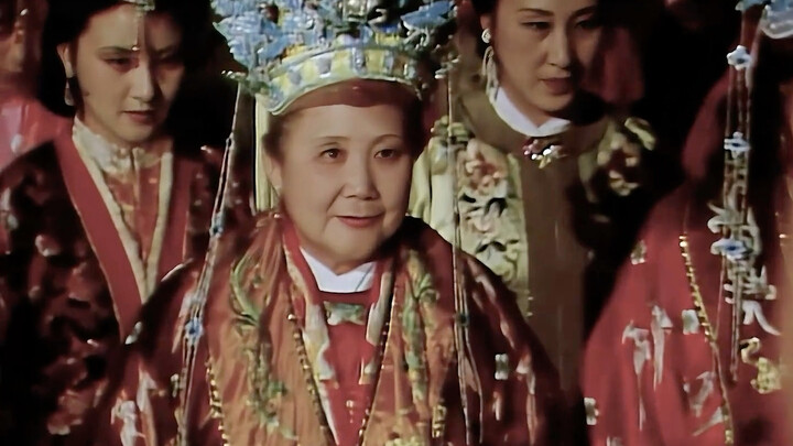 薛宝钗不是鬼，但她却比鬼更吓人