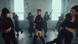 YEJI ITZY Crown On My Head MV