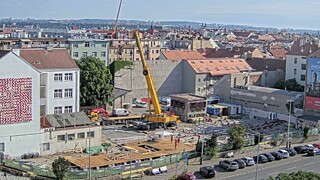 Manifesto - construction time-lapse video from Anděl, Prague