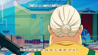 Paman berkacamata mengikuti ujian