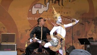 泰国乔路易斯木偶剧院于13年在墨尔本表演片段 真人木偶表演