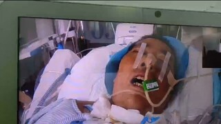 Semangat, Bu, kami semua menunggumu. Hari ini hari ke-55 di ICU, kami semua sangat merindukanmu, sem