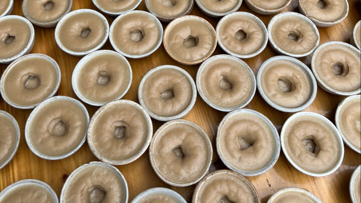 Hari ini lanjut masuk desa jual cenil! Langsung laris manis!