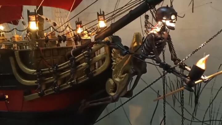 MINIATUR KAPAL QUEEN ANNE REVENGE CAPT Blackbeard
