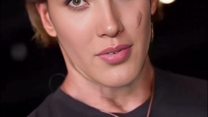 【AI เปลี่ยนหน้า】เจ้าแห่งพลัง: พวกคุณบอกว่าผมหน้าเหมือนกู้หลิงอวี่เหรอ?