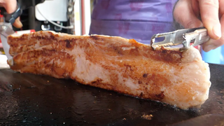 หมูสามชั้นย่าง / บาร์บีคิวเกาหลี หมูสามชั้นย่าง - อาหารข้างทางเกาหลี