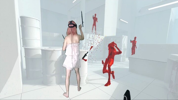 Lihat gerakanku bermain SUPERHOT VR yang sangat lincah