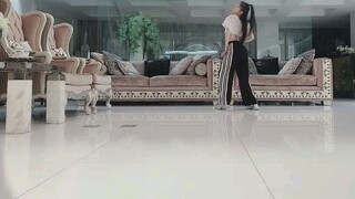 [Tao Yixi Dance] Tao Yixi Little Cherry dances Youth With You 2 mentor Lisa's opening show "Attentio