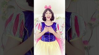 SNOW WHITE COSPLAY #shorts