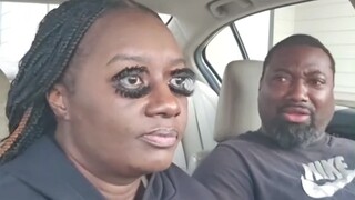 The wife put on a circle of false eyelashes to play a prank on her husband, and his reaction was: Wh