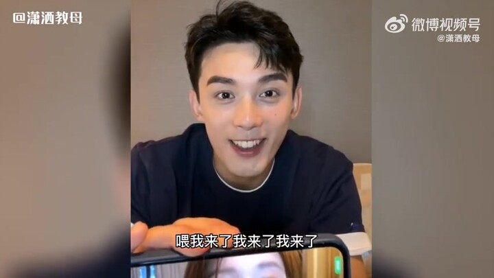 Siaran langsung Wu Lei dan Zhao Lusi bikin ngakak! Kebagian pas Pak Xiao ngasih kado ke 33, sementar