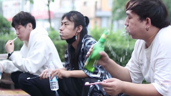 想不到吧！ 我又回来了！