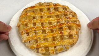 This pineapple pie is literally so easy even a beginner can make it—super simple ingredients, I just