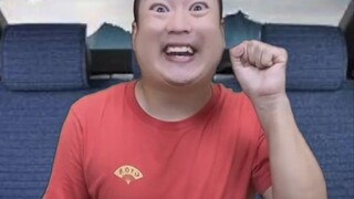 Sagawa hài hước, xoa dịu nỗi buồn.