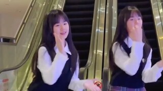 一一丫丫:哈尔滨已经初雪，但是福建还在穿短袖