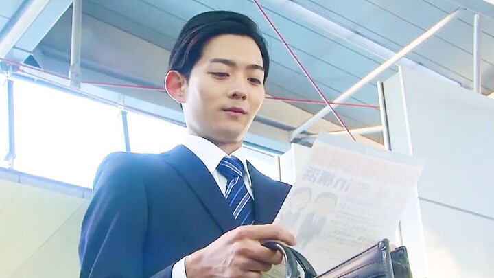 A man unexpectedly gains superpowers, allowing him to see where others are headed—if he can't see it