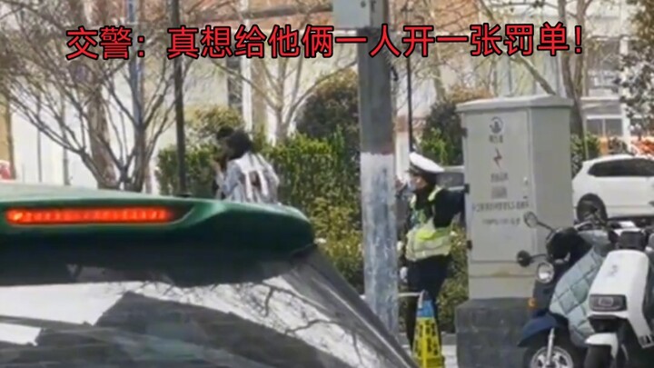 While taking a break by the roadside during his shift, the traffic cop unexpectedly got bombarded wi