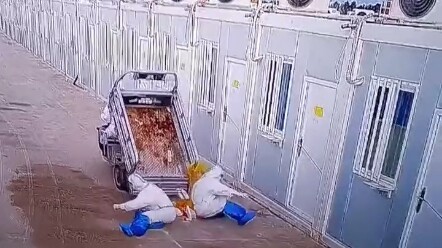 Chính là hệ thống giám sát của các bạn trong đợt điều chỉnh thứ ba đó.