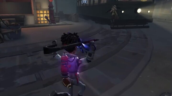 ضربة صغيرة 1 ضد 2، الترام يقتل بجنون