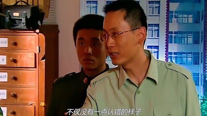 Gao Cheng took people to the regiment headquarters to fight, but unexpectedly the regiment leader ha