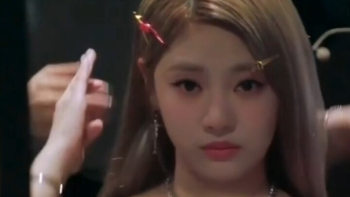 Rumor has it, once you watch this video, you’ll instantly get why Ning Iryeong is so stunning.