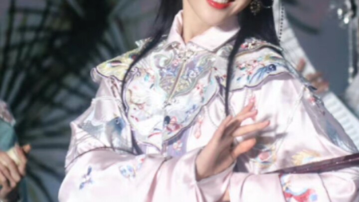 [Upacara Gaya Nasional | Xuan Lu] Ini jauh lebih baik daripada gaya kuncir kuda tinggi dalam drama T