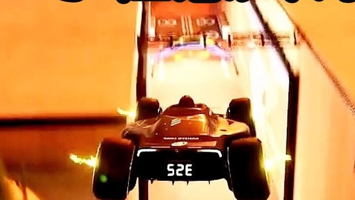 A man gave his wife a sexy 9.9-yuan silk dress, but he didn't expect that 10 million yuan would be d