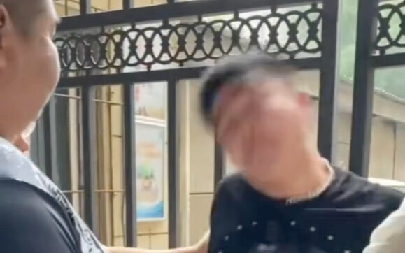 Zhang Zhichao: Let me see what’s going on.