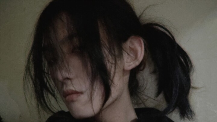 บันทึกกระบวนการไว้ผมยาวสามปีของนักศึกษาชาย